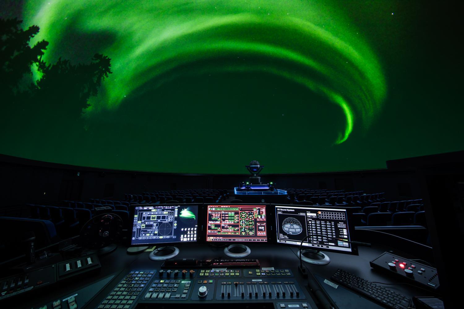 プラネタリウム・シアタ－ 横浜赤レンガ倉庫で体感型アートプラネタリウム再び開催！360度